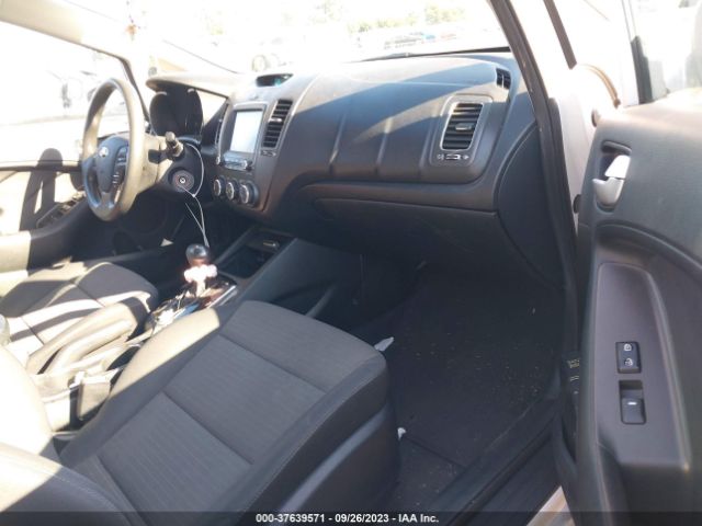 3KPFL4A75JE271245 KIA FORTE LX