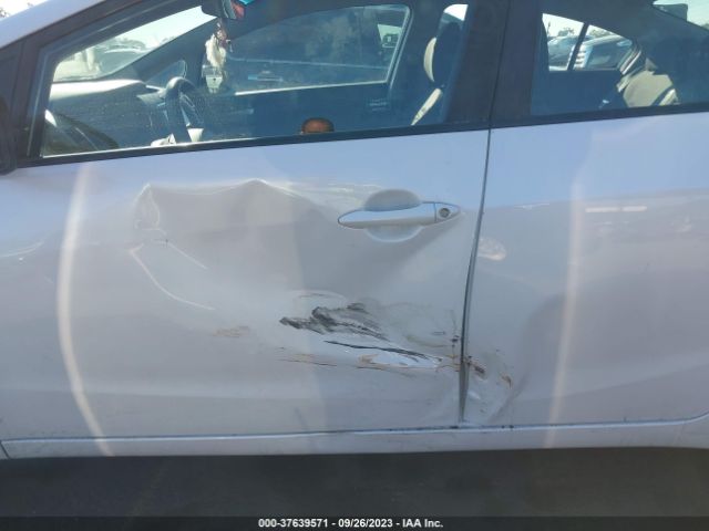 3KPFL4A75JE271245 KIA FORTE LX