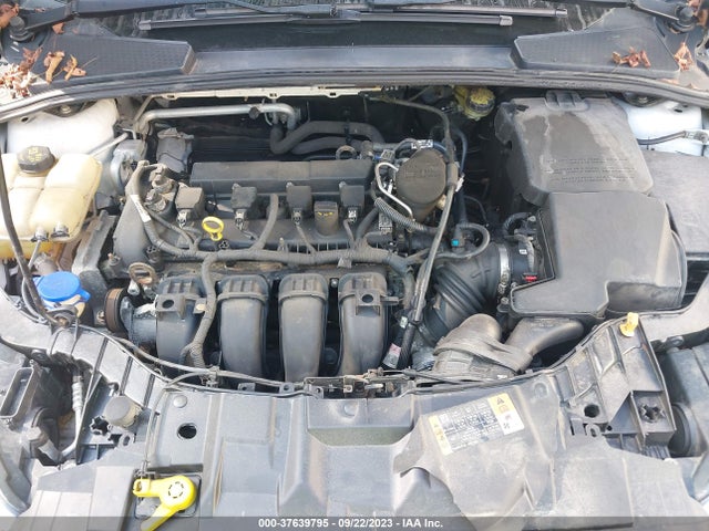 2015 FORD FOCUS SE VIN: 1FADP3F22FL303950