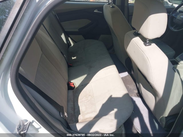 2015 FORD FOCUS SE VIN: 1FADP3F22FL303950