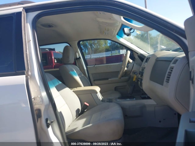 2011 FORD ESCAPE XLT VIN: 1FMCU9D75BKB74386