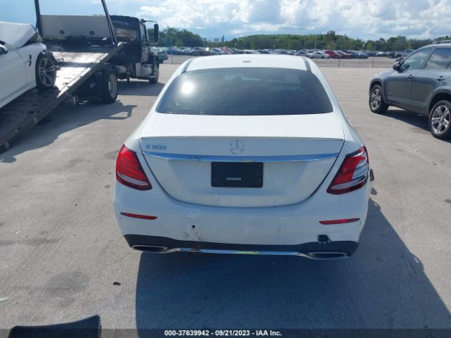 WDDZF4JB4KA572768 Mercedes-Benz E-class E 300