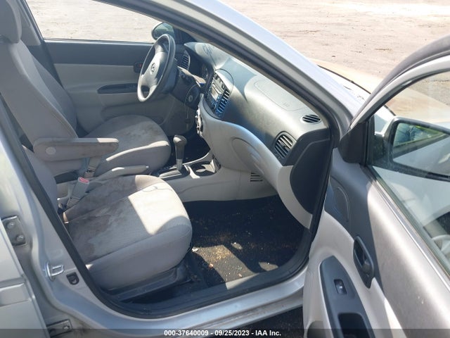 2008 HYUNDAI ACCENT GLS VIN: KMHCN46C08U208600