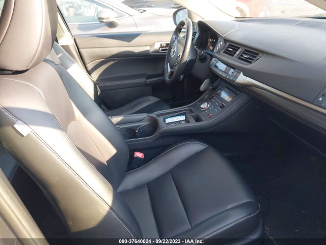 JTHKD5BH0F2220053 Lexus Ct 200h Hybrid