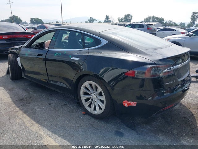 Tesla Model S 60/75 2017 5YJSA1E19HF202085 Image 3
