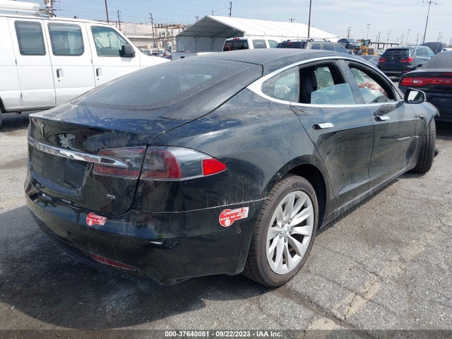 Tesla Model S 60/75 2017 5YJSA1E19HF202085 Image 4