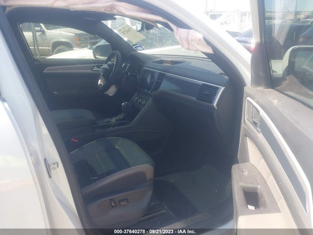 2023 VOLKSWAGEN ATLAS CROSS SPORT 3.6L V6 SEL PREMIUM R-LINE VIN: 1V2FE2CA0PC207801
