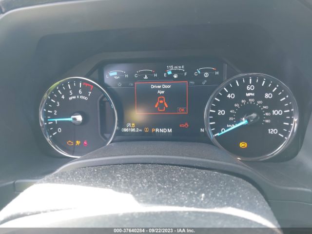 1FMJU1HT9JEA09955 Ford Expedition Xlt