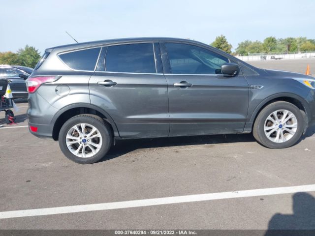 1FMCU0GD7HUA54065 Ford ESCAPE SE