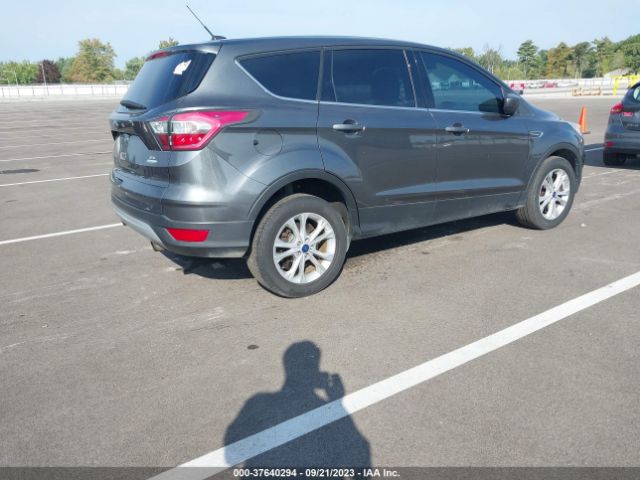 1FMCU0GD7HUA54065 Ford ESCAPE SE