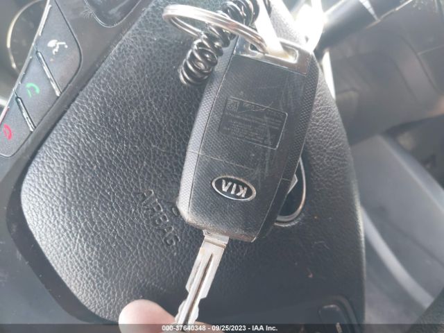 3KPFK4A71HE160379 KIA FORTE LX