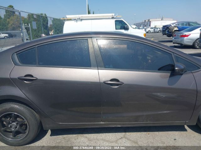 3KPFK4A71HE160379 KIA FORTE LX