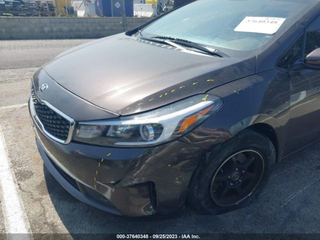 3KPFK4A71HE160379 KIA FORTE LX