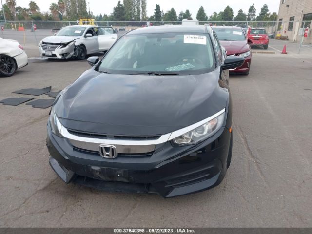 19XFC2F53JE039013 Honda Civic Sedan Lx