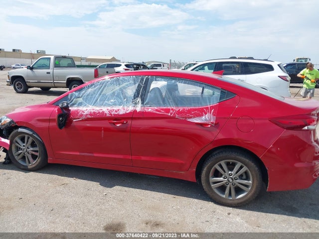 Hyundai ELANTRA SEL 2018 5NPD84LF7JH295796 Image 14
