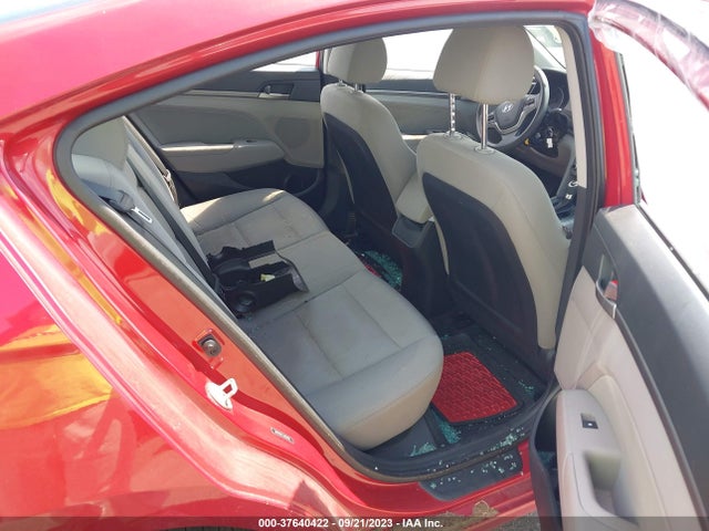 2018 HYUNDAI ELANTRA SEL VIN: 5NPD84LF7JH295796