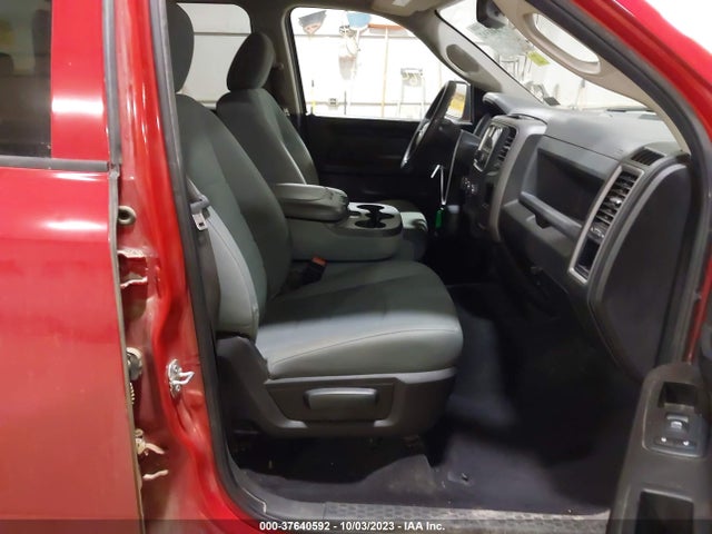 1C6RR7FT3KS554526 RAM 1500 Classic Express