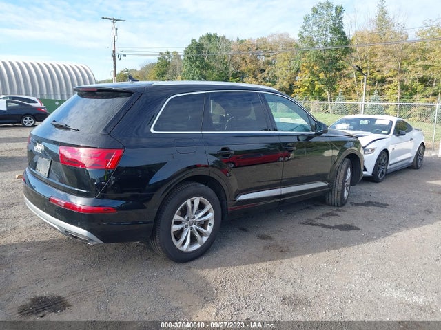 WA1LAAF75KD011716 Audi Q7 Premium Plus