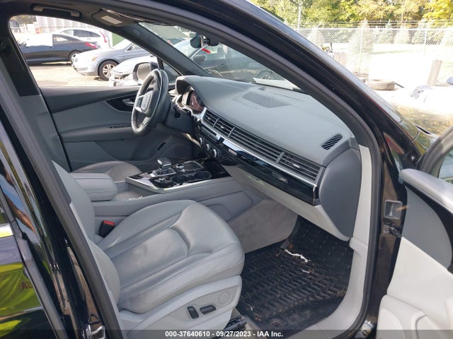 WA1LAAF75KD011716 Audi Q7 Premium Plus