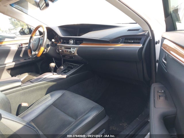 JTHBW1GG1F2092781 Lexus Es 300h Hybrid