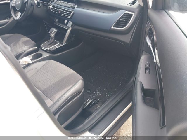 KNDEUCAA5N7296120 KIA SELTOS S
