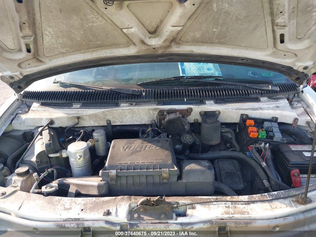 2000 CHEVROLET ASTRO CARGO VAN VIN: 1GCDM19W5YB100856