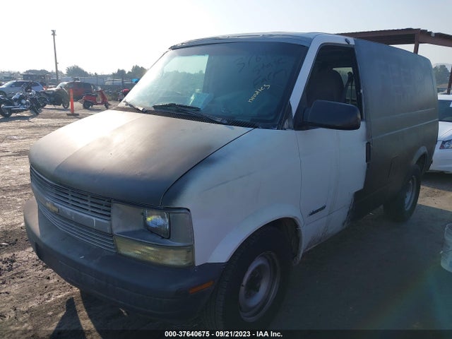 2000 CHEVROLET ASTRO CARGO VAN VIN: 1GCDM19W5YB100856
