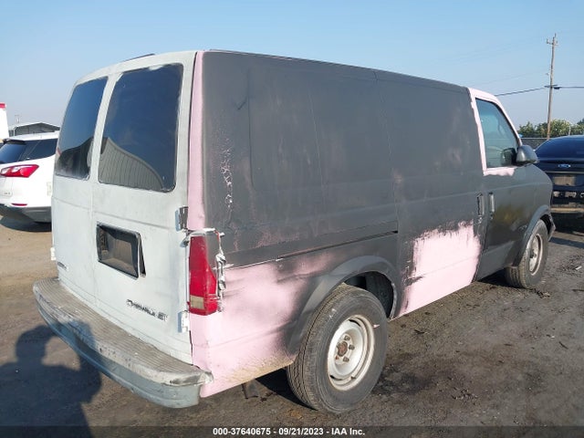2000 CHEVROLET ASTRO CARGO VAN VIN: 1GCDM19W5YB100856