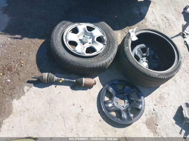 5J6RM4H35FL042182 Honda CR-V LX