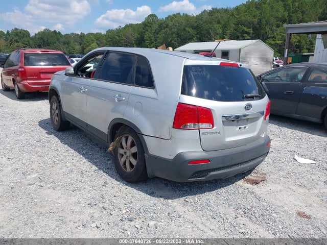 2013 KIA SORENTO LX VIN: 5XYKT3A14DG408154
