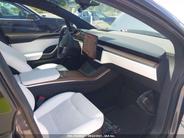 2023 TESLA MODEL X 7SAXCBE59PF368441 Photo 4