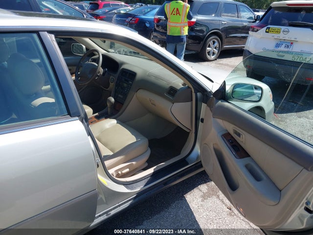 1998 LEXUS ES 300 LUXURY SPORT SDN VIN: JT8BF28G5W0097403