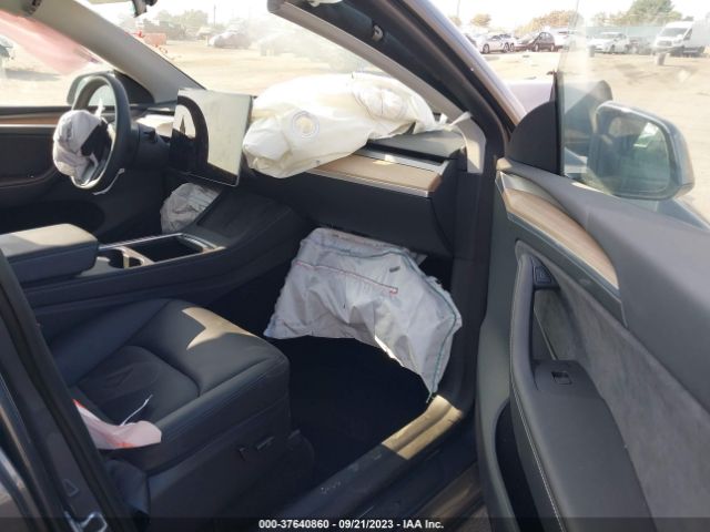 7SAYGDEF8PA049302 Tesla Model Y Performance