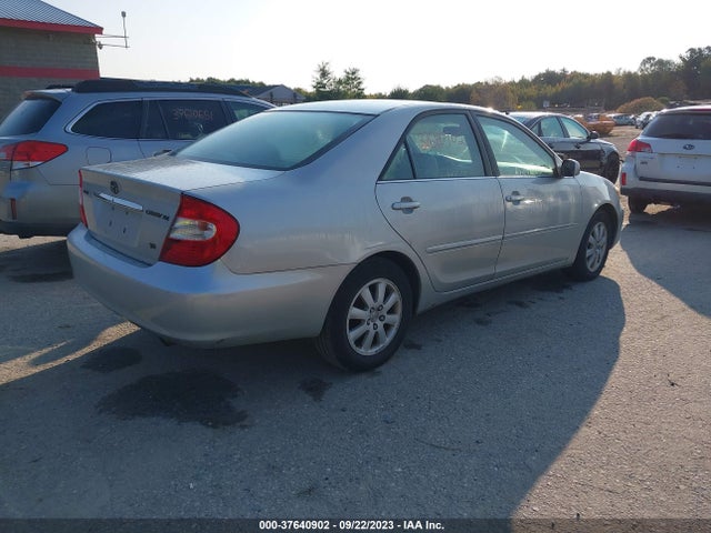 2002 TOYOTA CAMRY XLE/LE/SE VIN: 4T1BF30KX2U028681