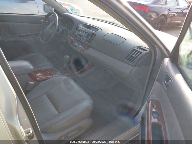 2002 TOYOTA CAMRY XLE/LE/SE VIN: 4T1BF30KX2U028681