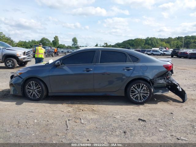 3KPF54AD8PE560502 KIA Forte Gt-line