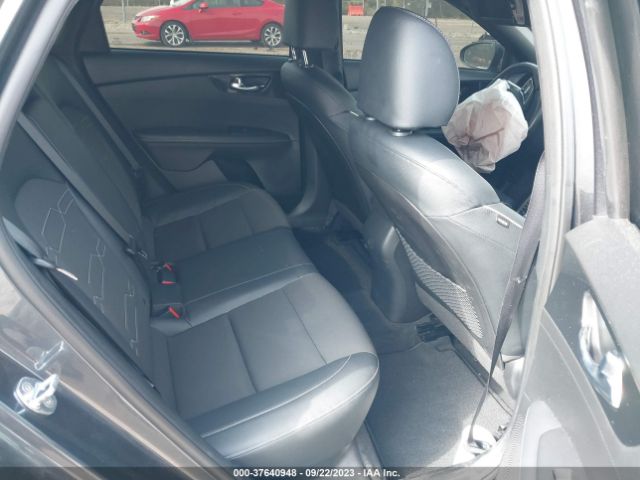 3KPF54AD8PE560502 KIA Forte Gt-line