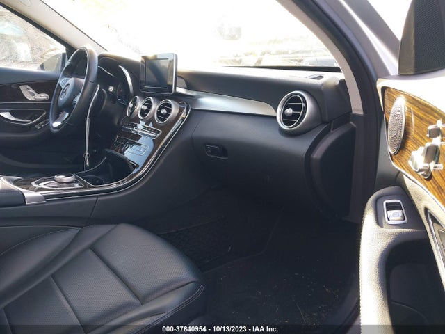 55SWF4JB7HU199835 Mercedes-Benz C-class C 300