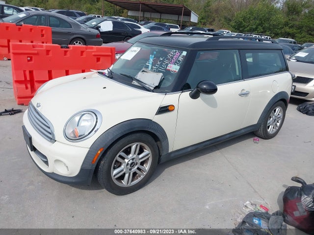 2011 MINI COOPER CLUBMAN WMWZF3C57BT188206 Photo 1
