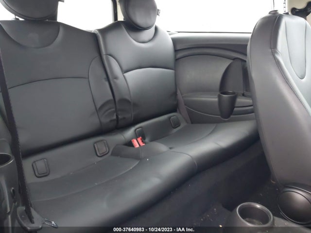 2011 MINI COOPER CLUBMAN WMWZF3C57BT188206 Photo 7