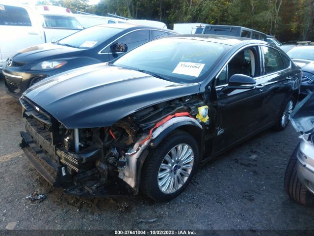 3FA6P0SU6ER205521 Ford Fusion Energi Titanium