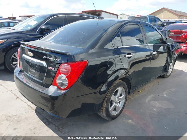 Chevrolet SONIC LTZ 2016 1G1JE5SB9G4134955 Image 4