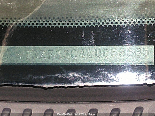 1998 TOYOTA SIENNA XLE VIN: 4T3ZF13C4WU055685