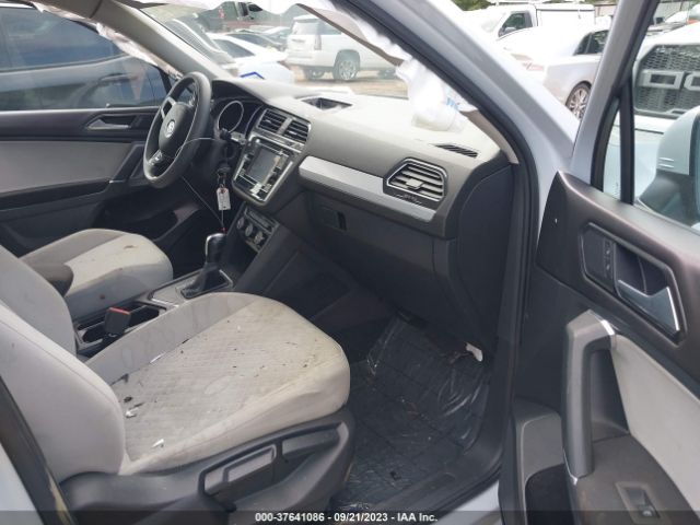 2018 VOLKSWAGEN TIGUAN 3VV1B7AX9JM090929 Photo 4
