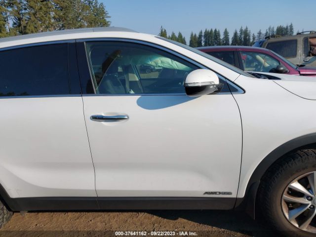 5XYPGDA56JG365984 KIA Sorento Lx V6