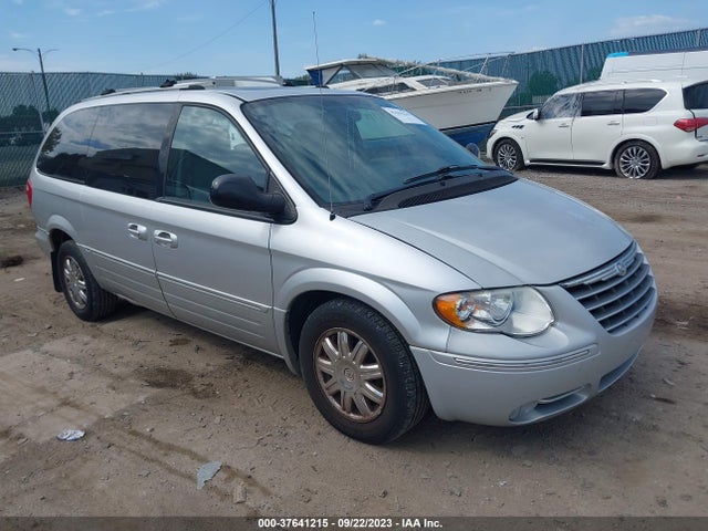 2005 CHRYSLER TOWN & COUNTRY LIMITED VIN: 2C4GP64L25R297352