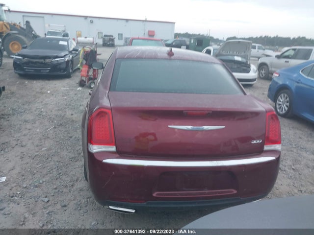 Chrysler 300 Touring 2018 2C3CCAAGXJH320434 Image 16