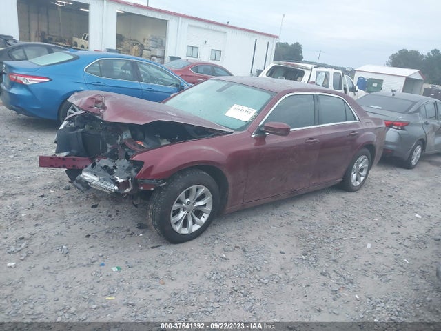 Chrysler 300 Touring 2018 2C3CCAAGXJH320434 Image 2