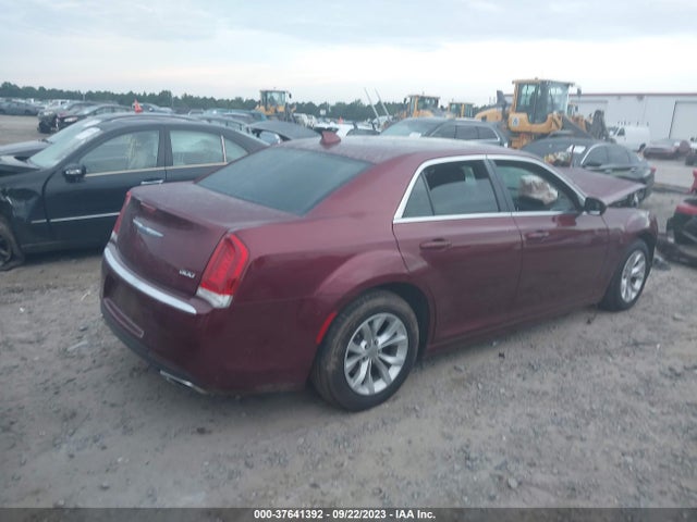 Chrysler 300 Touring 2018 2C3CCAAGXJH320434 Image 4