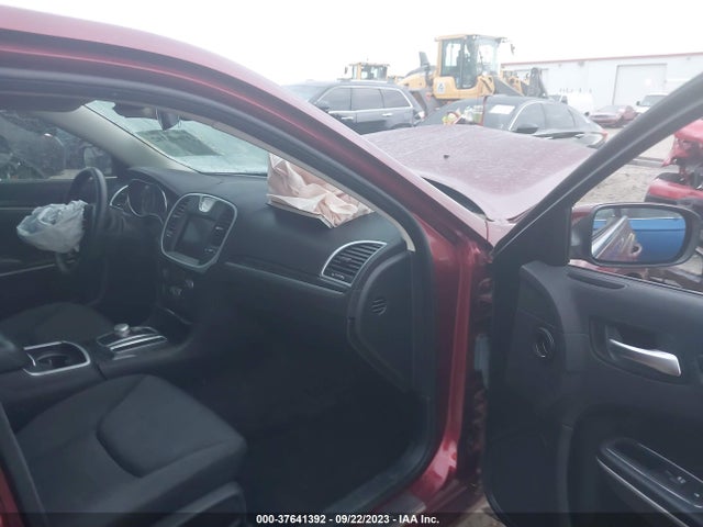 Chrysler 300 Touring 2018 2C3CCAAGXJH320434 Image 5